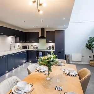 Luxury 5 Min To Centre*free Parking , Newcastle upon Tyne United Kingdom