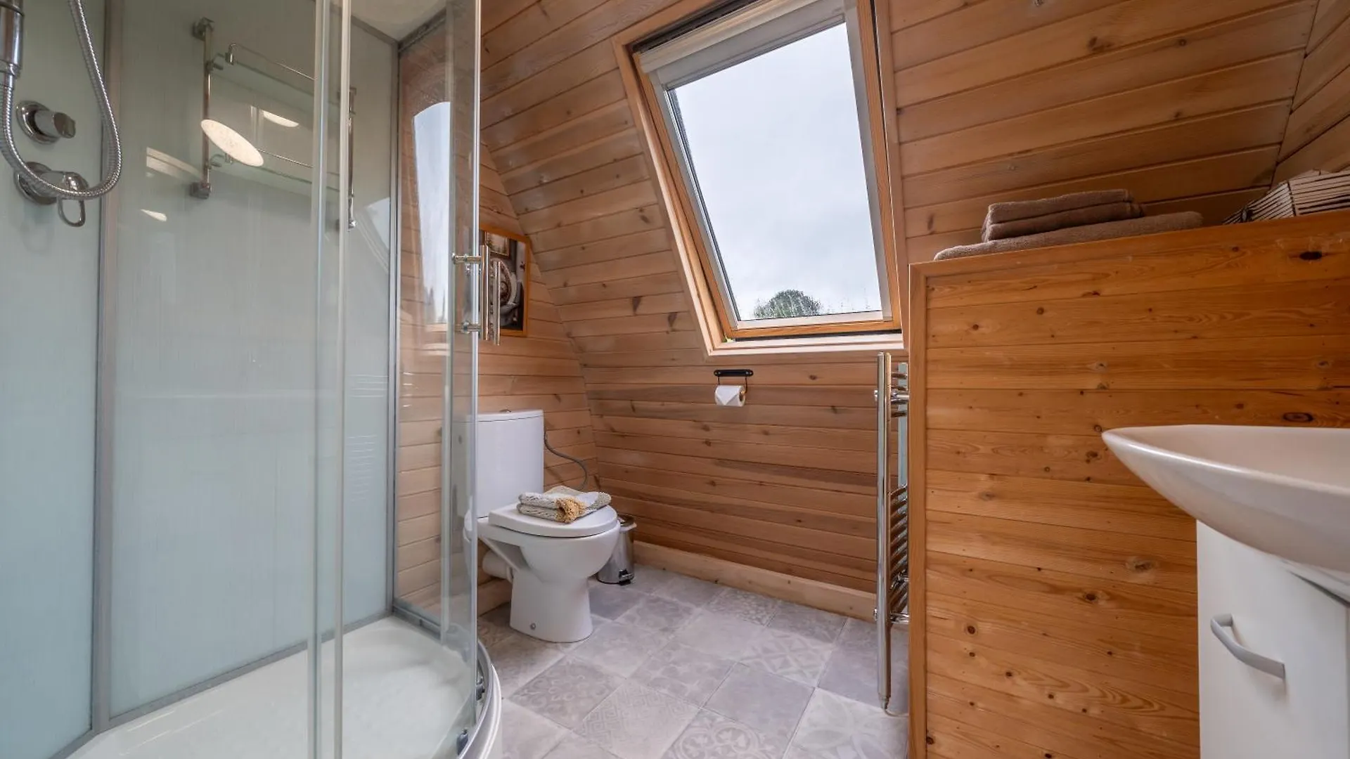 Borrett Escapes - Luxury Pods Villa Sedbergh Lodge