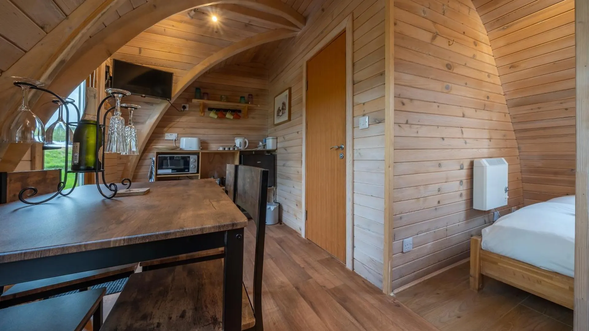 Borrett Escapes - Luxury Pods Villa Sedbergh